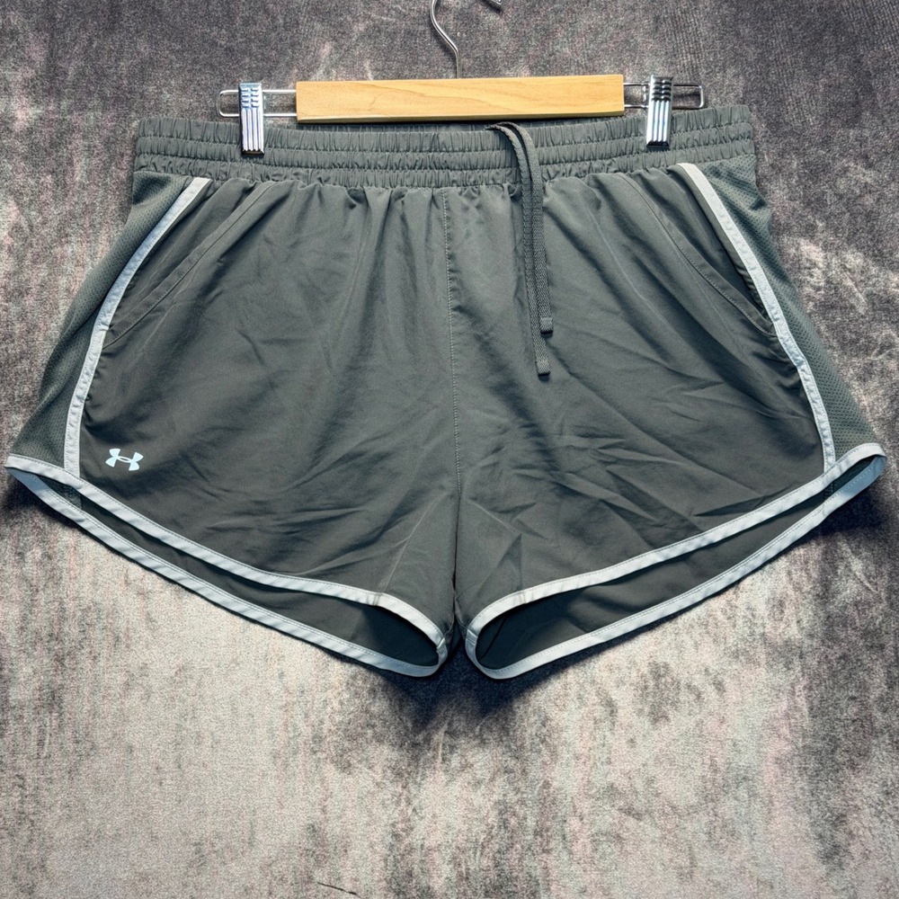 Under Armour Shorts Womens XL Liner Heatgear Fly By Loose Fit Running Athletic
